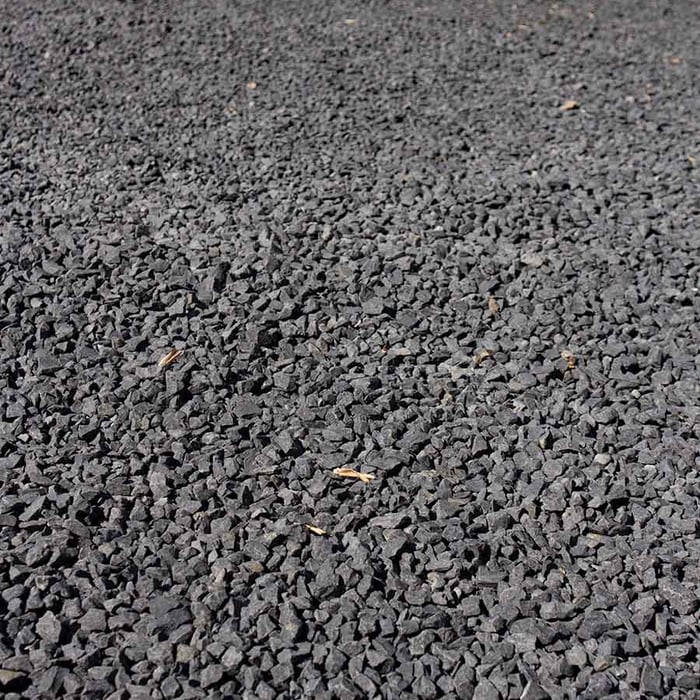 Basalt split 16 - 32mm aangelegd