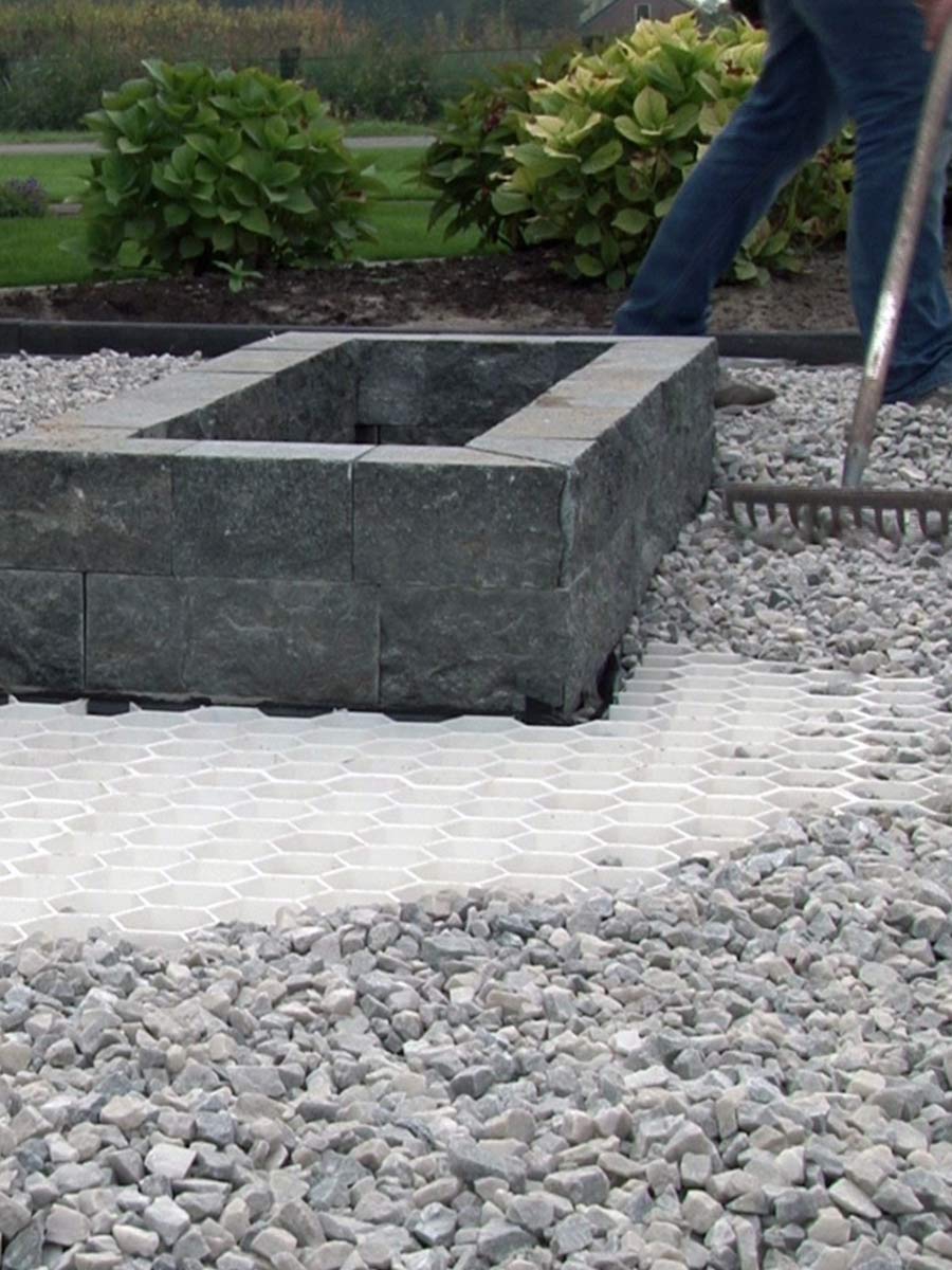 Easygravel 3XL grindplaten wit aangelegd