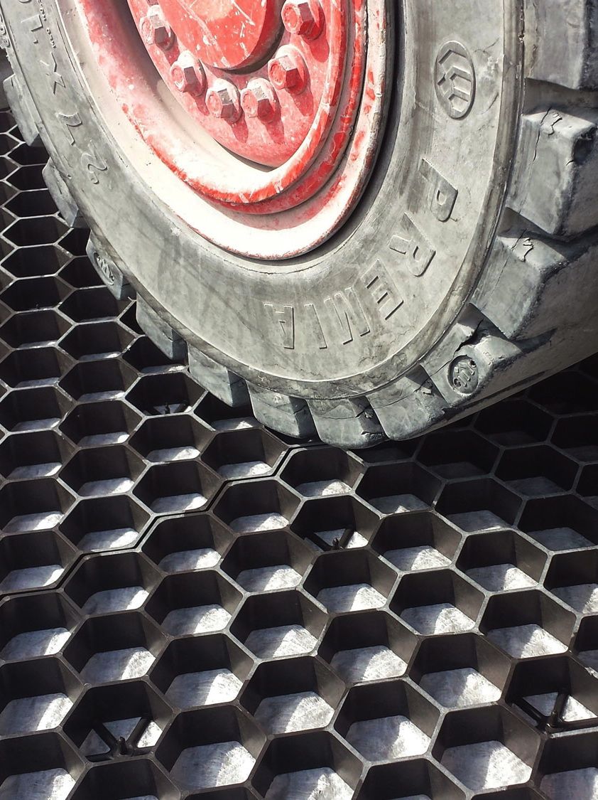 EuroGravel PRO grindplaat zwart is zeer drukvast