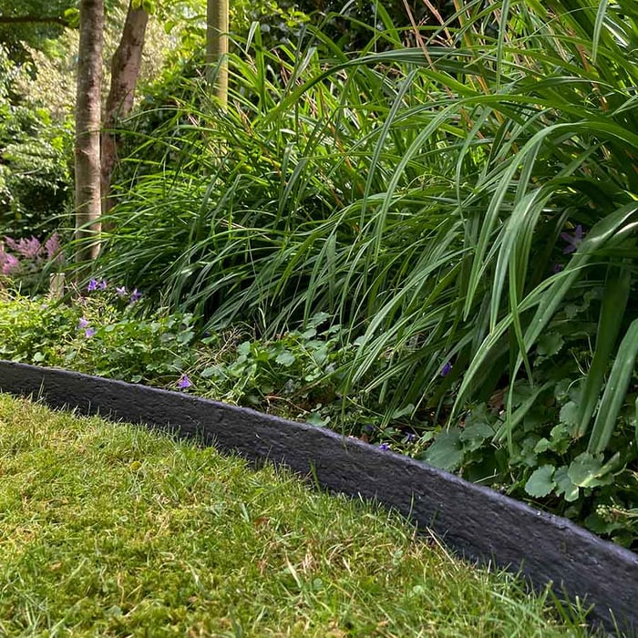 Multi-Edge ECO-Zwart-Rol-10 cm-20 meter aangelegd